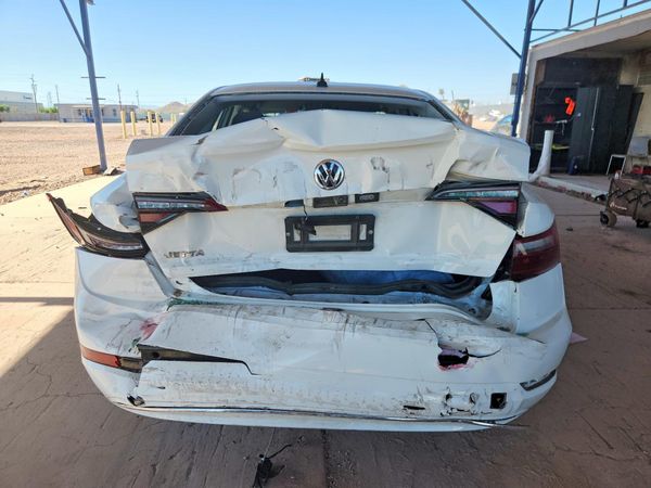 2021 VOLKSWAGEN JETTA S / R-Line