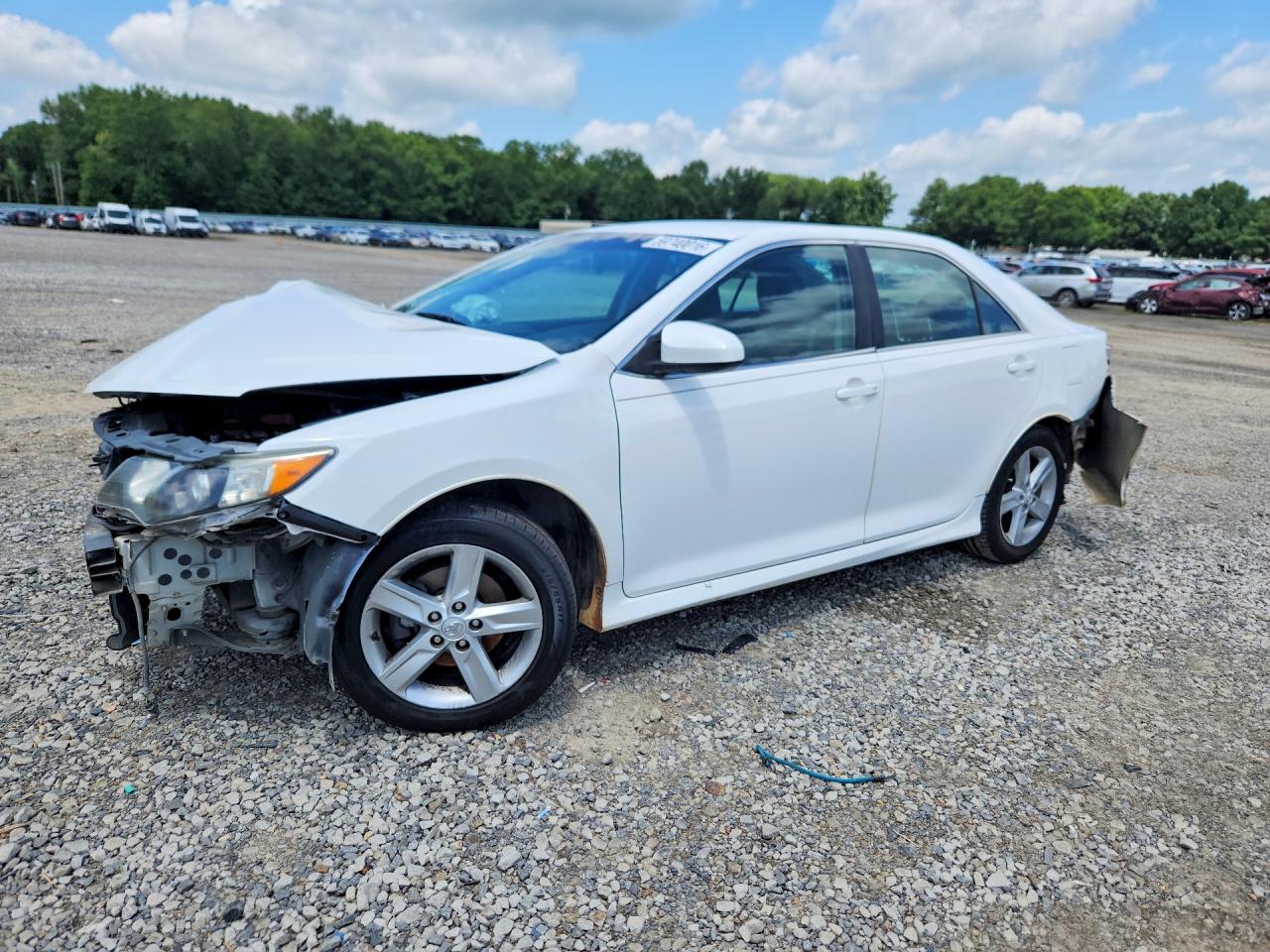 2013 TOYOTA CAMRY