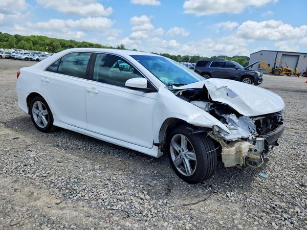 2013 TOYOTA CAMRY