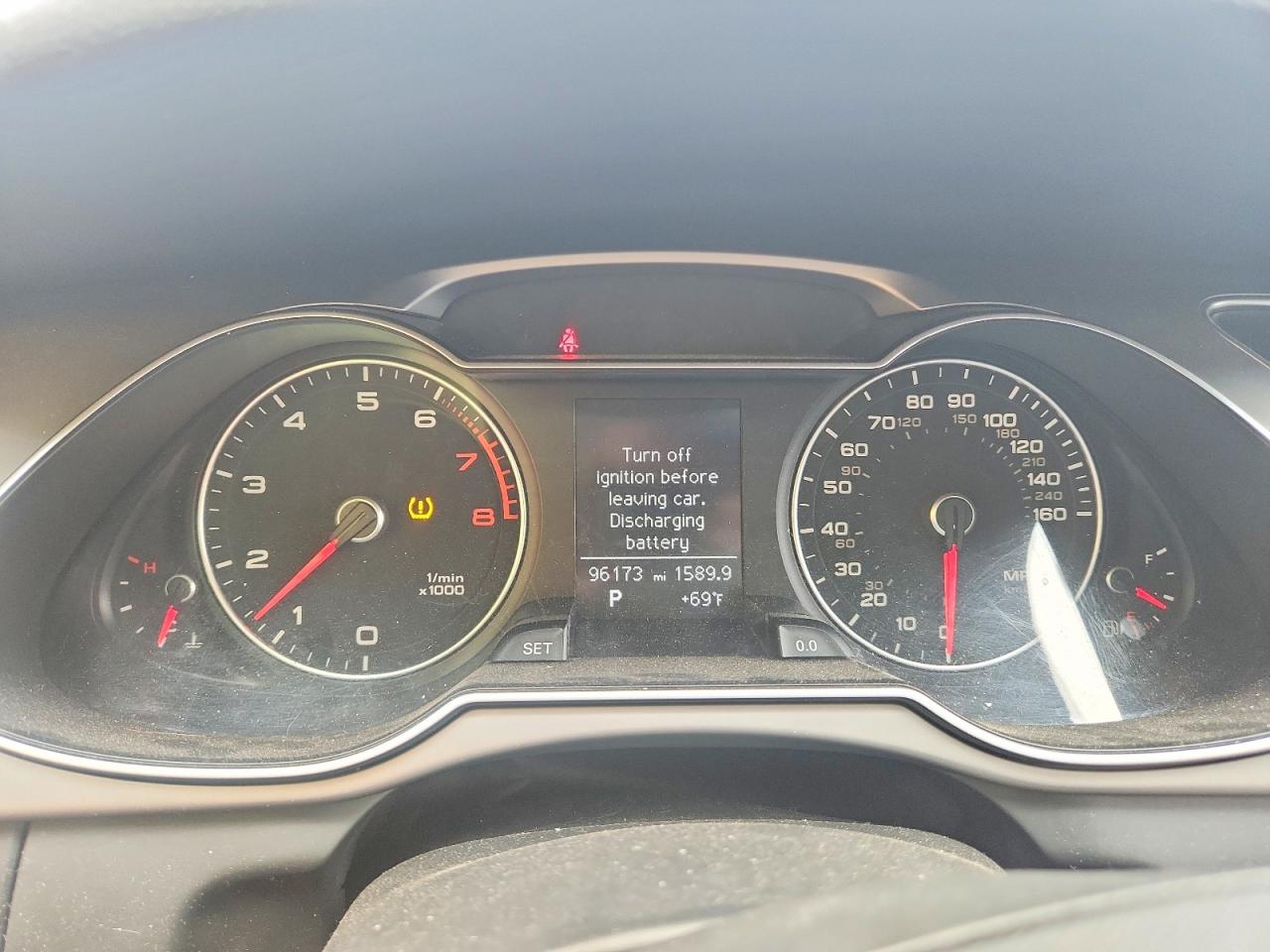 2013 AUDI A4 quattro Premium