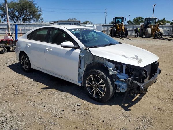 2022 KIA FORTE FE, LXS
