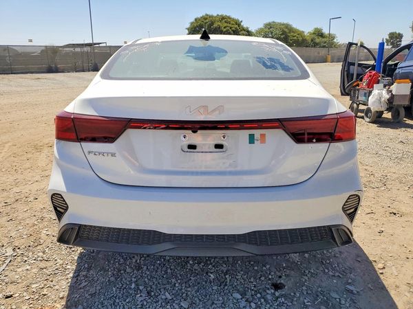 2022 KIA FORTE FE, LXS