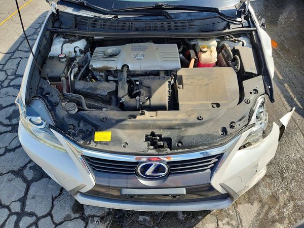 2015 LEXUS CT 200h
