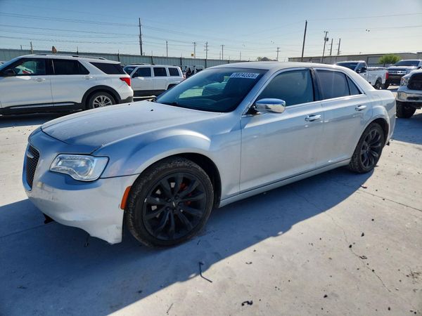 2020 CHRYSLER 300