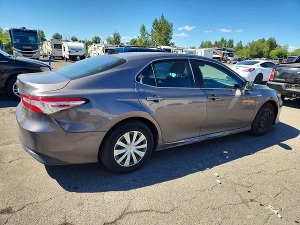 2020 TOYOTA CAMRY LE Hybrid
