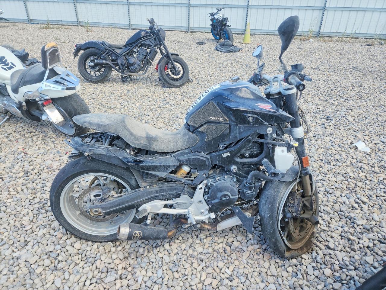 2021 BMW F 900 R