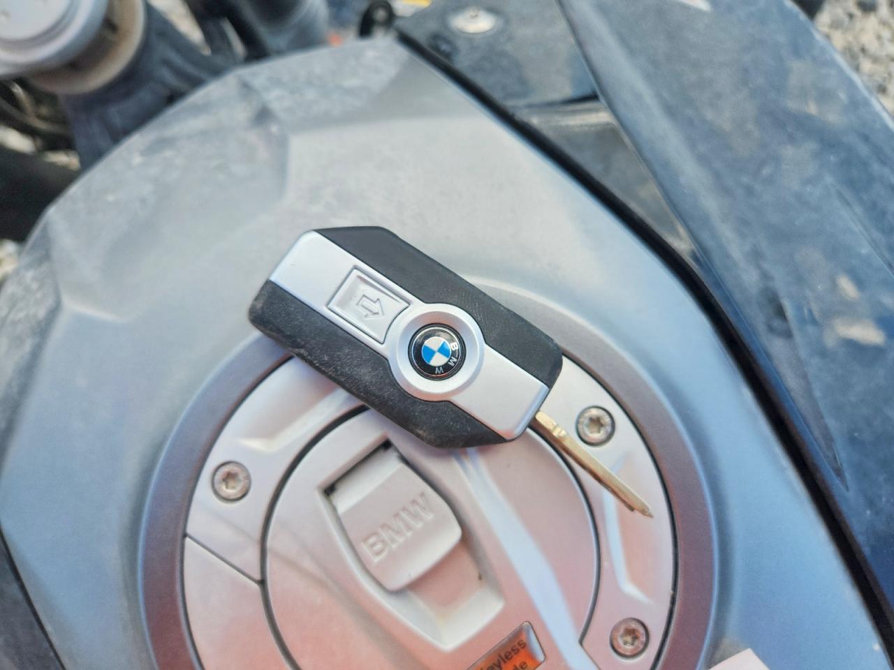 2021 BMW F 900 R