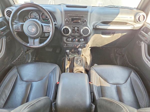 2017 JEEP WRANGLER UNLIMITED SAHARA 4X4