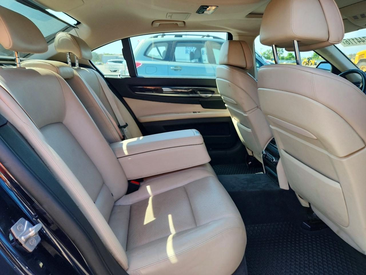 2012 BMW 750 750Lxi/Alpina B7 xDrive