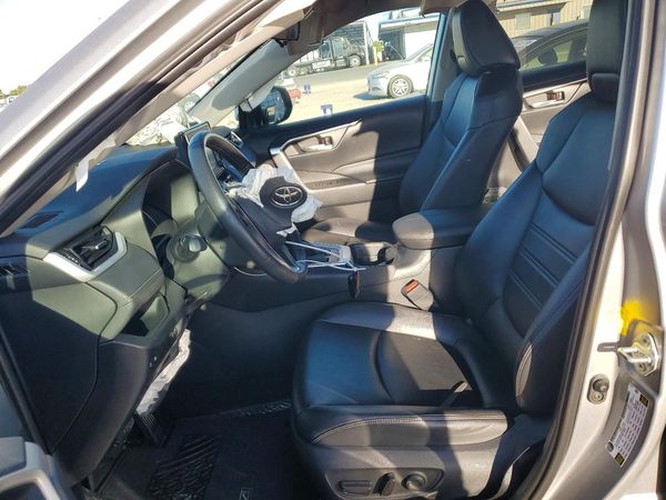2019 TOYOTA RAV4 XLE Premium