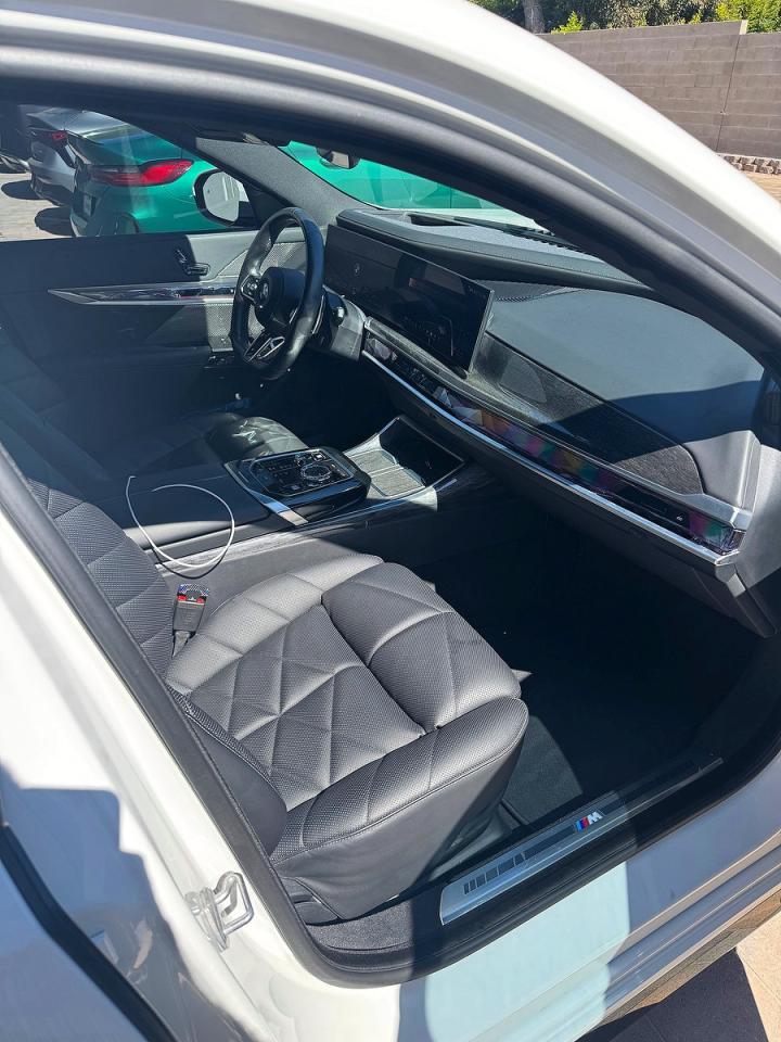 2024 BMW 740