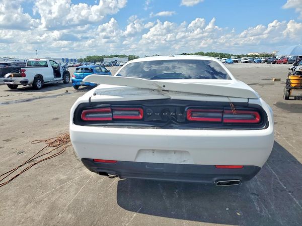 2019 DODGE CHALLENGER SXT