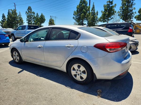 2018 KIA FORTE LX Base