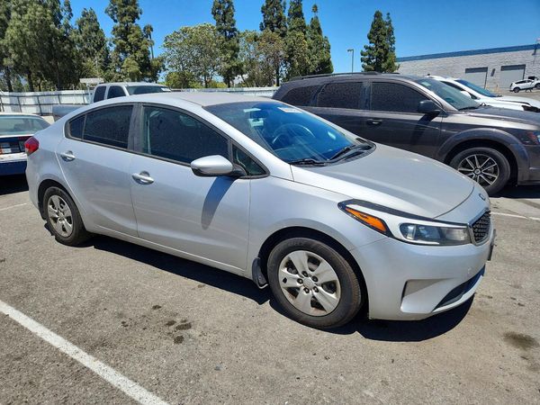 2018 KIA FORTE LX Base
