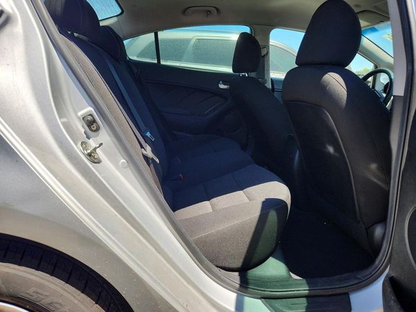 2018 KIA FORTE LX Base