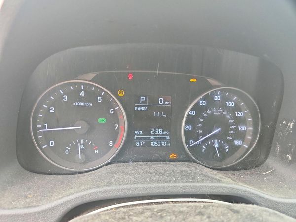 2017 HYUNDAI ELANTRA SE Base — ODOM