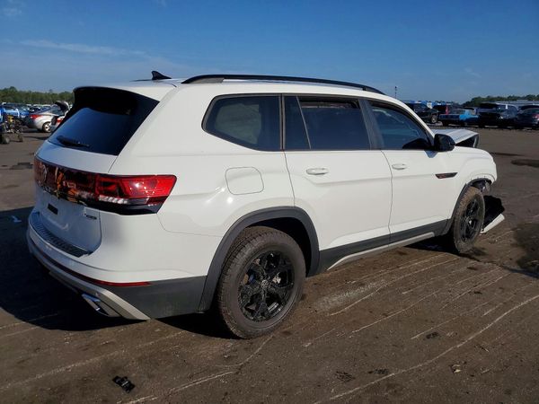 2025 VOLKSWAGEN ATLAS 4Motion Peak Edition SE
