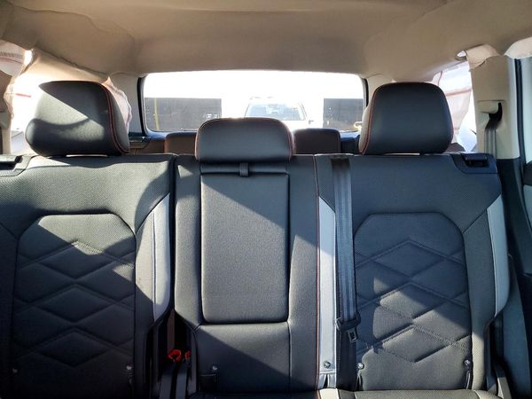 2025 VOLKSWAGEN ATLAS 4Motion Peak Edition SE