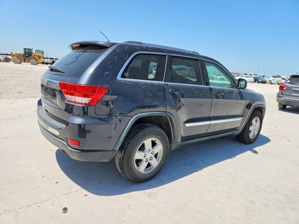 2013 JEEP CHEROKEE LAREDO 4X2