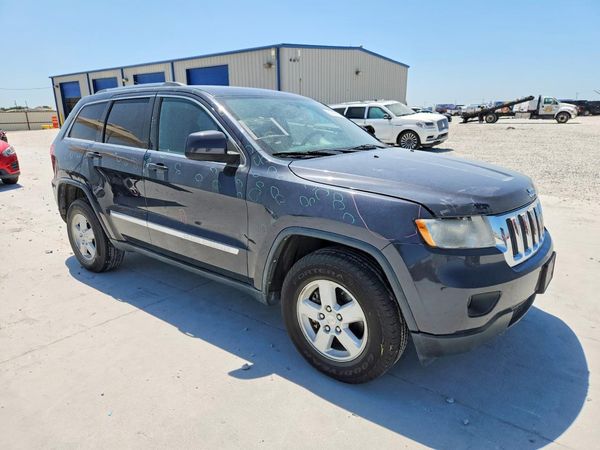 2013 JEEP CHEROKEE LAREDO 4X2