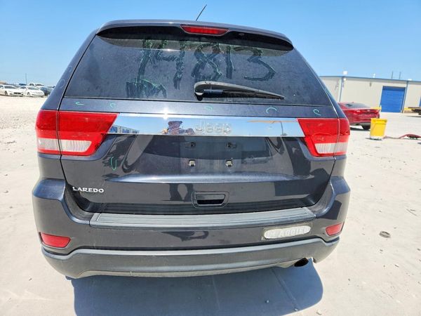 2013 JEEP CHEROKEE LAREDO 4X2