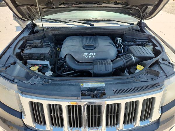 2013 JEEP CHEROKEE LAREDO 4X2