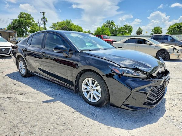 2025 TOYOTA CAMRY