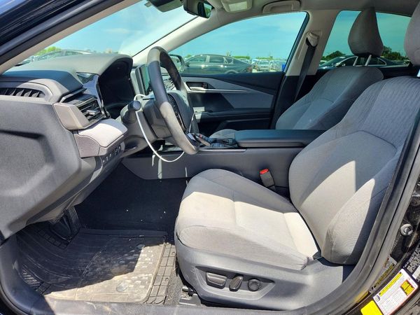 2025 TOYOTA CAMRY