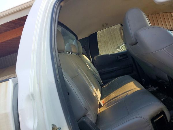 2015 TOYOTA TUNDRA SR5 Grade
