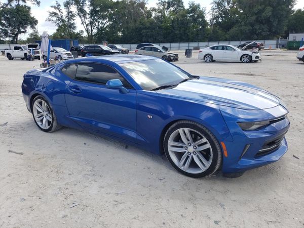 2017 CHEVROLET CAMARO 1LT — Passenger 3/4