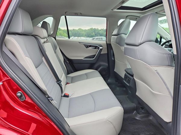 2024 TOYOTA RAV4 Limited