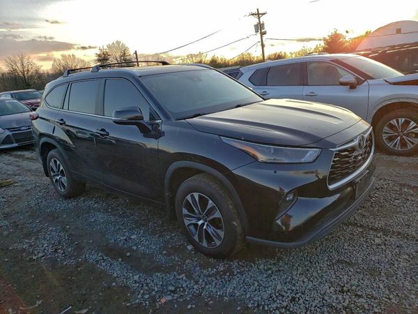 2024 TOYOTA HIGHLANDER
