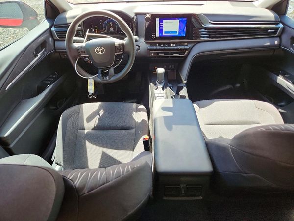 2025 TOYOTA CAMRY