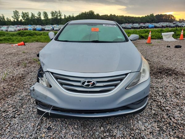 2014 HYUNDAI SONATA GLS/ GLS Popular