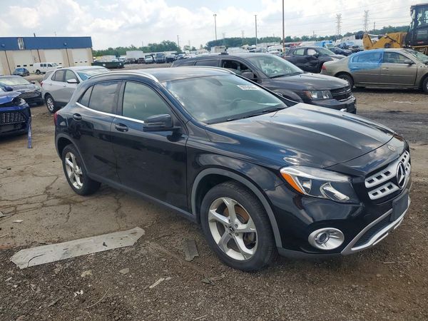2019 MERCEDES-BENZ GLA