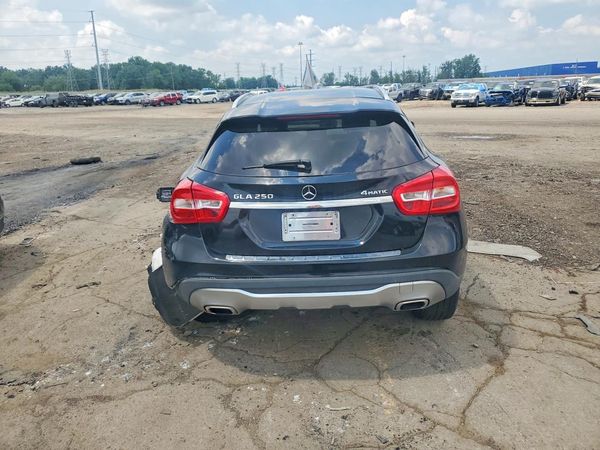 2019 MERCEDES-BENZ GLA