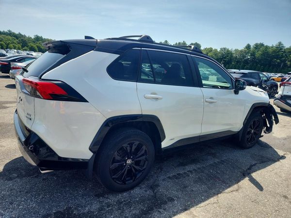 2022 TOYOTA RAV4 XSE