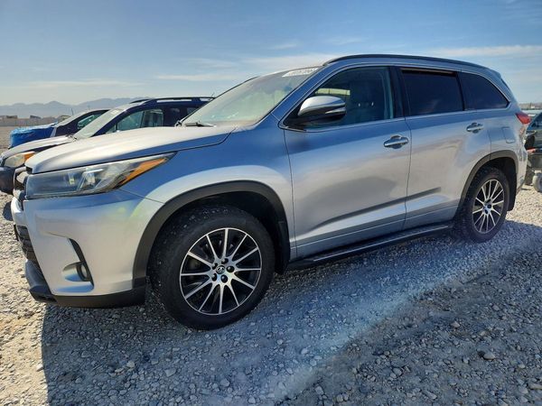 2018 TOYOTA HIGHLANDER SE/XLE