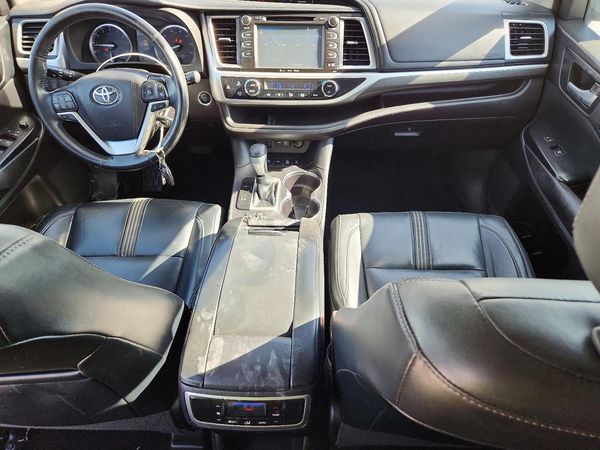 2018 TOYOTA HIGHLANDER SE/XLE