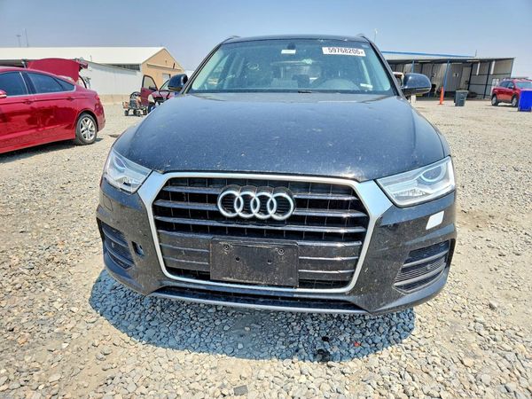 2017 AUDI Q3 Premium