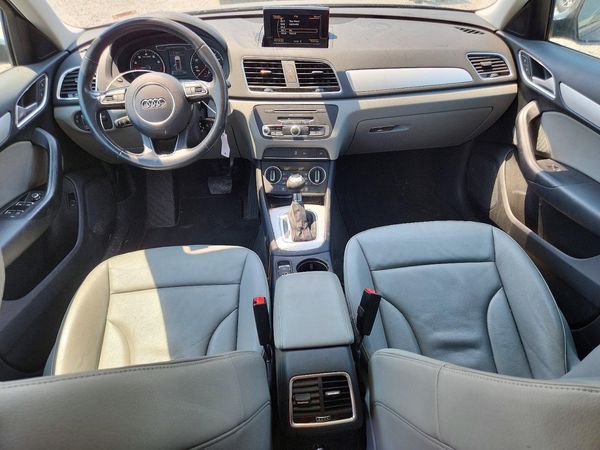 2017 AUDI Q3 Premium