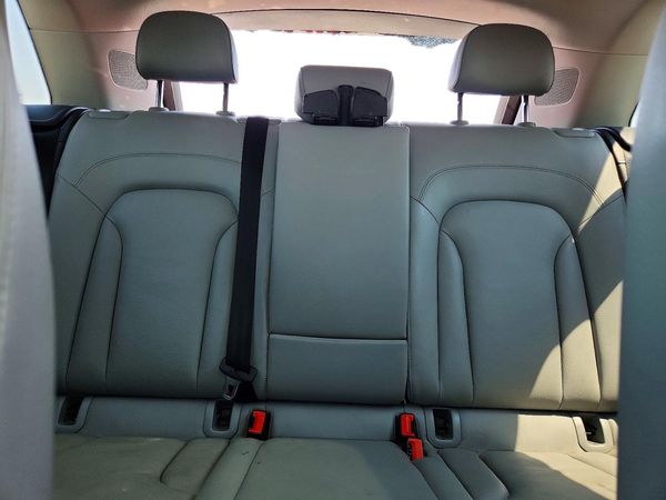 2017 AUDI Q3 Premium