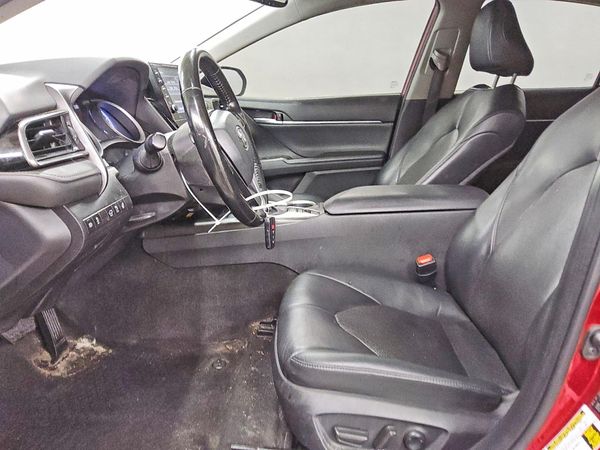 2022 TOYOTA CAMRY XLE