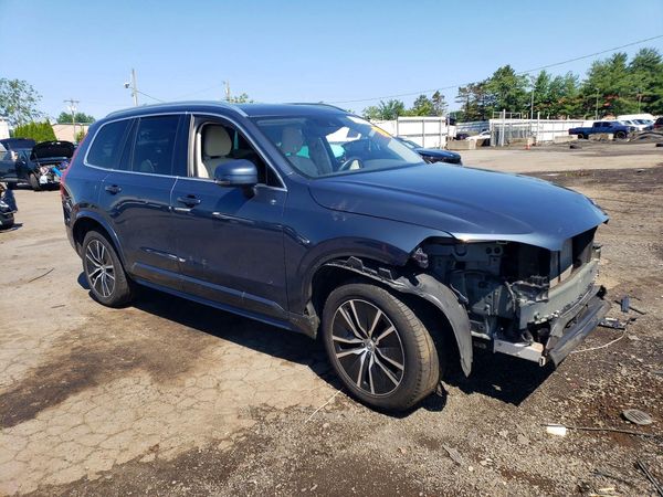 2020 VOLVO XC90