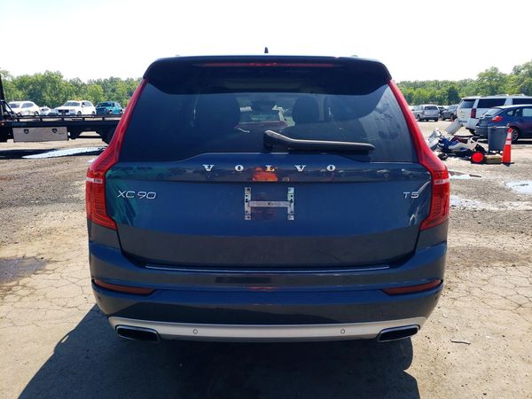 2020 VOLVO XC90