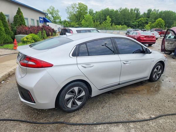 2018 HYUNDAI IONIQ SEL, SEL w/Tech (HEV)