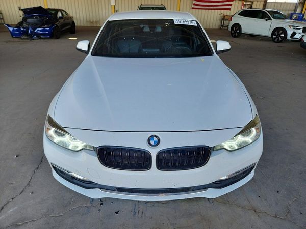 2015 BMW 320