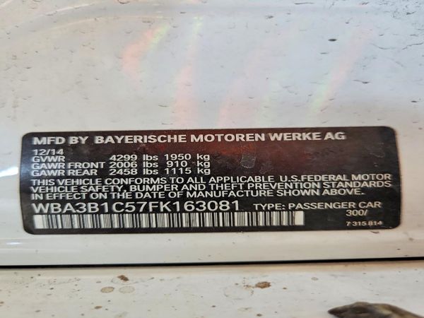 2015 BMW 320