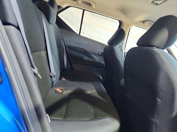 2024 NISSAN KICKS S