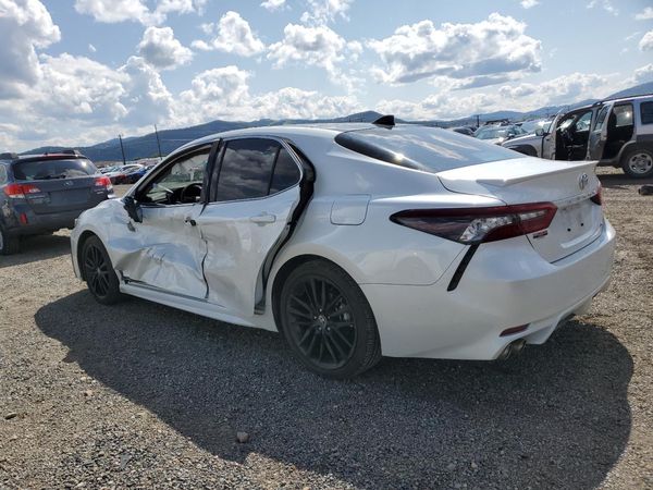 2021 TOYOTA CAMRY XSE
